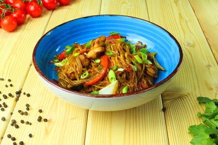 Wok Цыпленок в устричном соусе