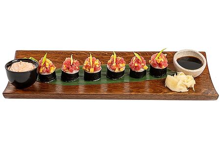 Ролл Тартар тунец