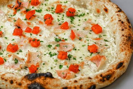 С цыпленком и томатами