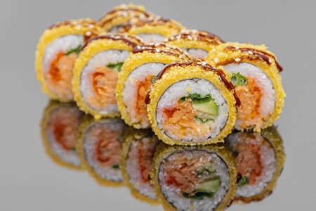 Ролл Микаса