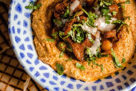 Хумус с лисичками