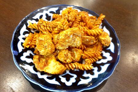 Макароны с курицей