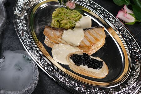 Пикантный стейк гриль из осетра