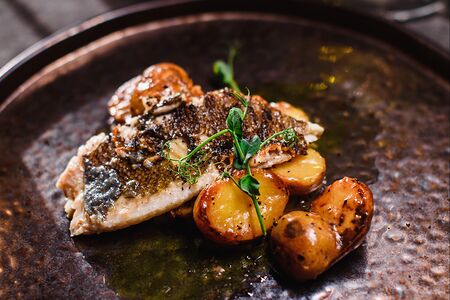 Морской окунь с картофелем