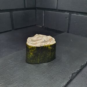 Гункан с угрем спайси