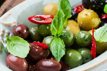 Ассорти оливок