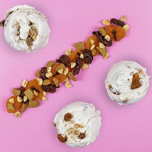 Мороженое пасхальное СпайсиКрим с орехами, сухофруктами и специями