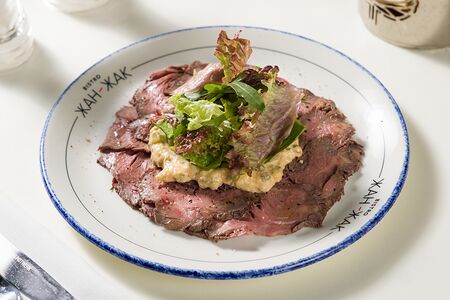 Ростбиф с соусом грибиш