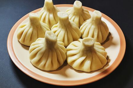 Хинкали с грибами и картофелем