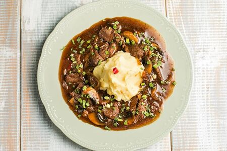 Говядина в перечном соусе