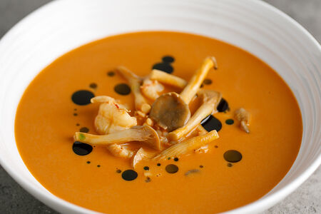 Биск из креветок с лаймом