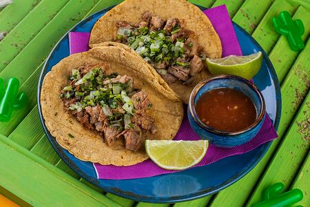 Carnitas - тако со свининой