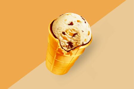 Вафельный стаканчик Золотой стандарт чернослив-курага-арахис