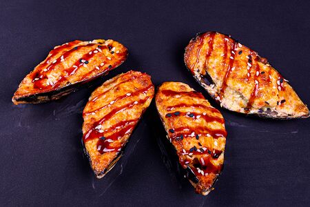 Мидии в ракушке