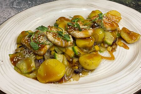 Теплый салат с индейкой