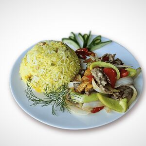 Смешанный рис с жареной говядиной