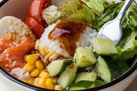 Поке с лососем