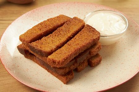 Гренки чесночные