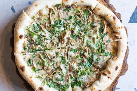 Грибы-бекон-трюфельный соус