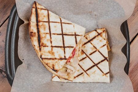 Кесадилья с курицей