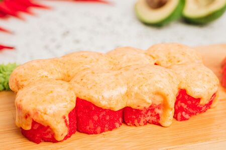 Сырный запеченный ролл