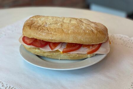 Чиабатта с ветчиной