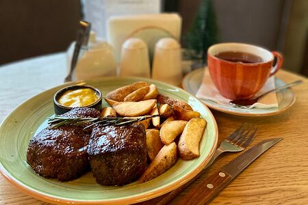 Медальоны из вырезки говядины