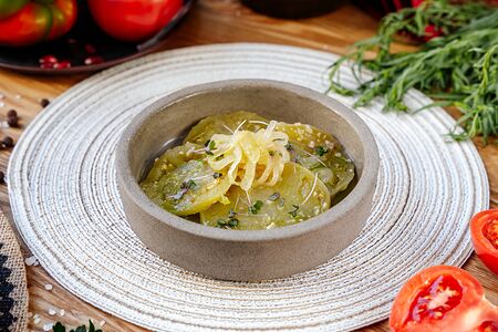 Зеленые томаты по-грузински