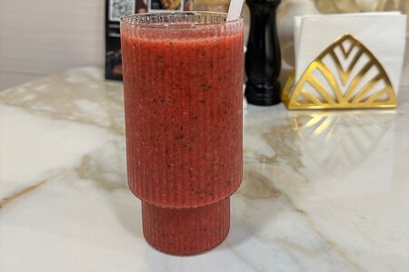 Смузи клубника-малина-мята