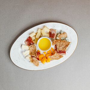 Сырная тарелка