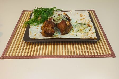 Шашлык из cвинoй шейки по-кавказски на дровах