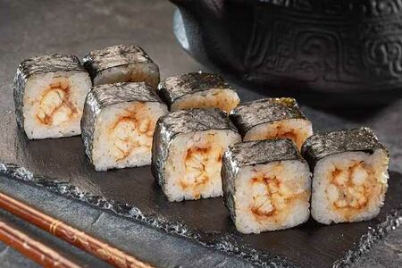 Ролл с угрем maxi