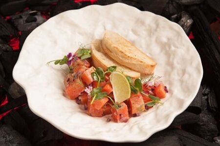 Фирменная закуска из форели