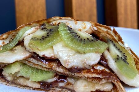 Блин Нутелла и фрукты