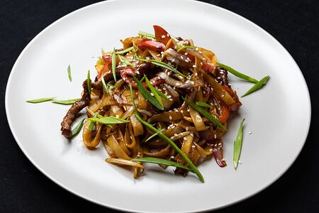 Вок с говядиной Пад Тай