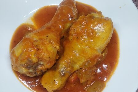 Куриная голень в соусе со сладким перцем