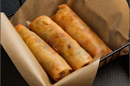 Спринг роллы с курицей и овощами