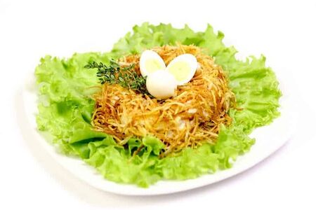 Салат Перепелиное гнездо