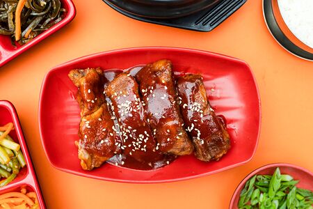 Рёбрышки в остром соусе