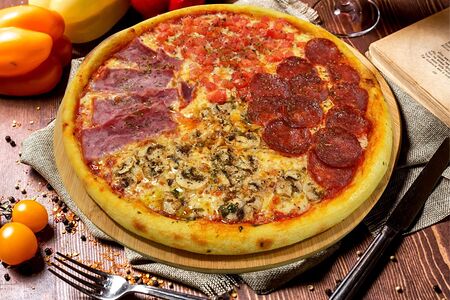 №02 Пицца 4 вкуса