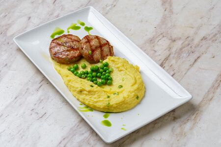 Домашние котлеты из курицы