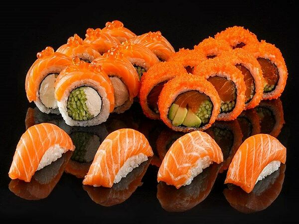 Сытый лосось