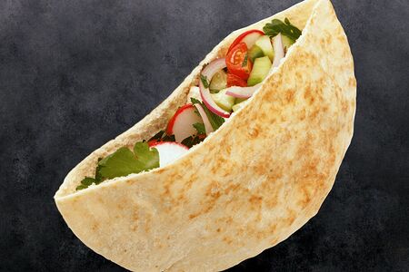 Донер с курицей в пите