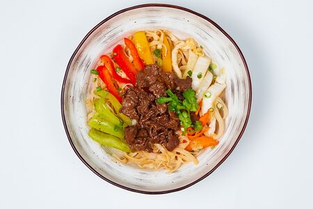 Рисовая лапша с говядиной