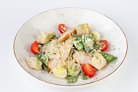 Салат Цезарь с куриной грудкой