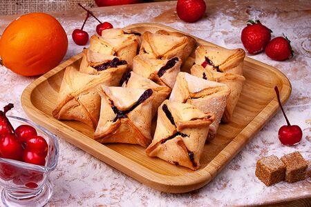 Мини-шарлотка с вишней