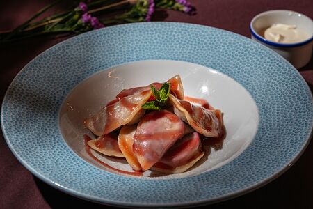 Вареники с вишней