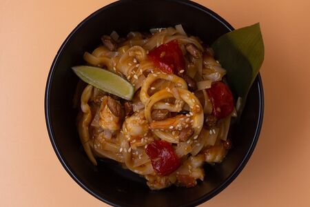 Пад тай с креветками