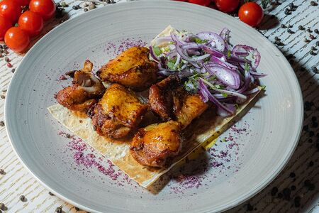 Куриное бедро на мангале