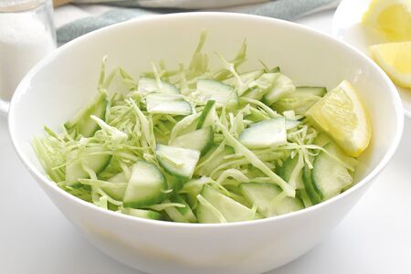 Салат из капусты с огурцами